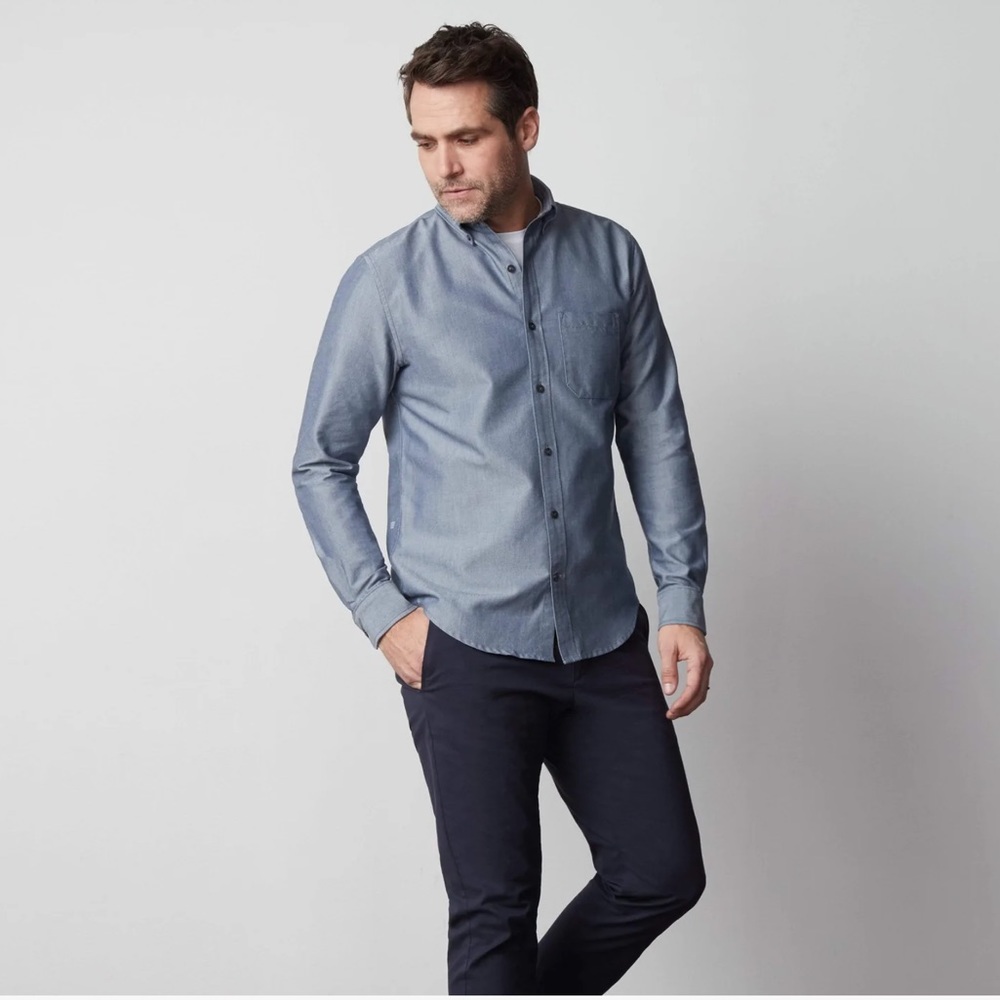 Mack Weldon 37.5 NWOT Oxford Button Down Long Sleeve in Denim Blue. Sz. XL
